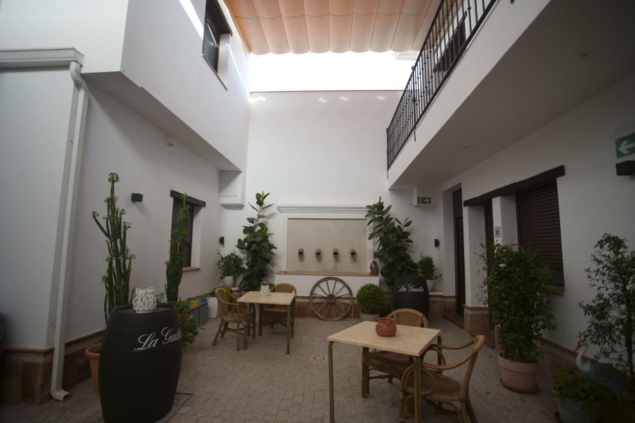 Hostal Santa Habitaciones Aldea del Rocío Exterior foto